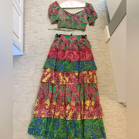 Alice and Olivia Crawford lace up smocked top and Jia ruffled tiered skirt - Picture 7 of 11